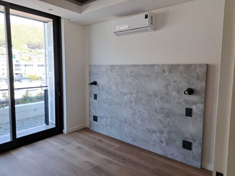 To Let 1 Bedroom Property for Rent in Sea Point Western Cape